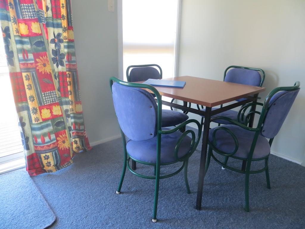 Big Bay Holiday Park Awhitu Zimmer foto