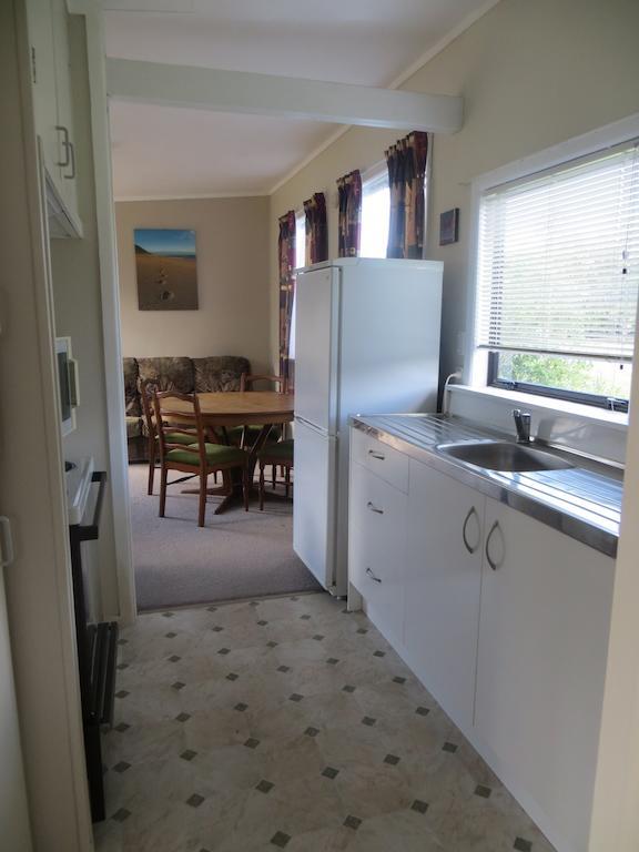 Big Bay Holiday Park Awhitu Zimmer foto