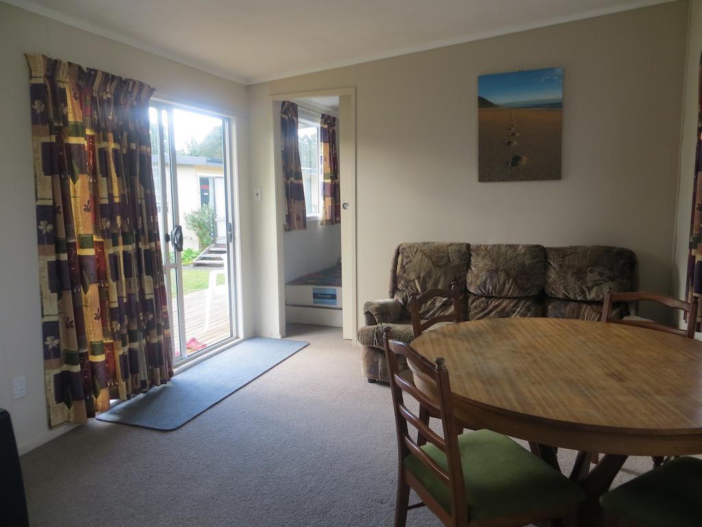 Big Bay Holiday Park Awhitu Zimmer foto